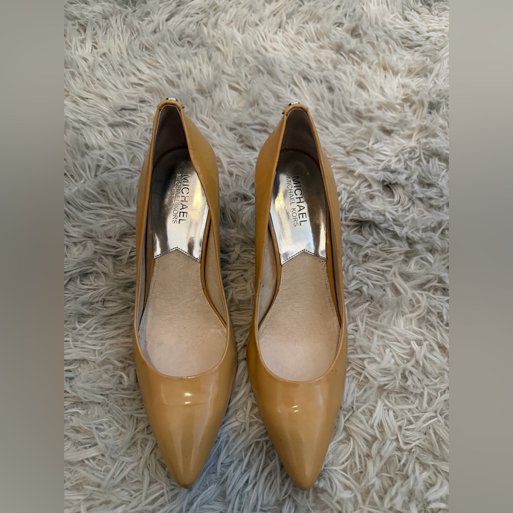 Michael Kors Women's Gold Heels